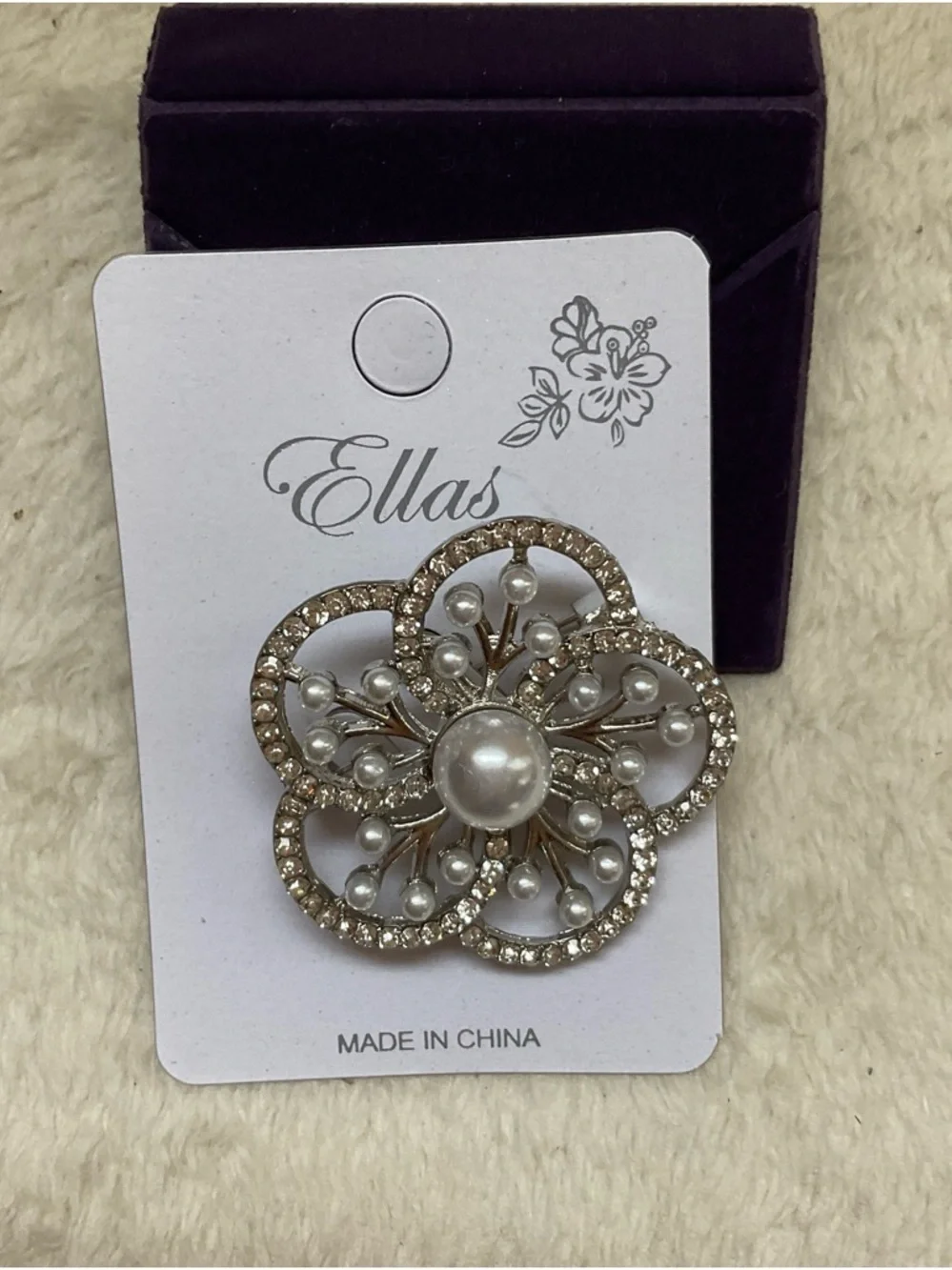 Gold and White Floral Pearl Brooch Pin